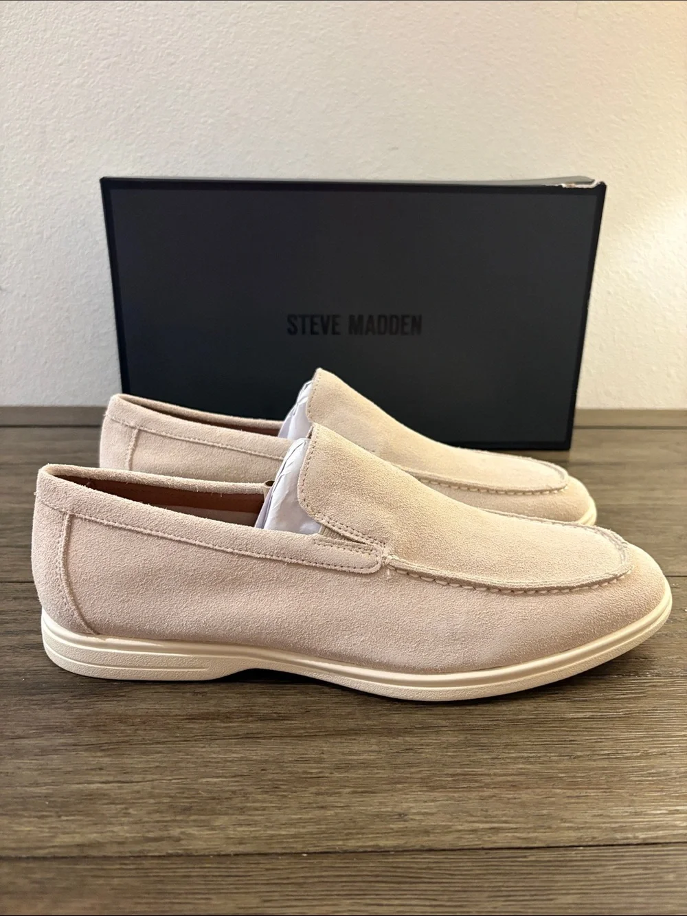 NIB [Steve Madden] Linux Slip-On Loafer Shoes Beige Suede Men’s Multiple Sizes
